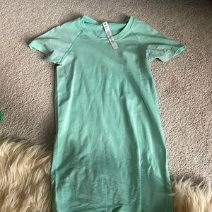 Lululemon teal swiftly shirt